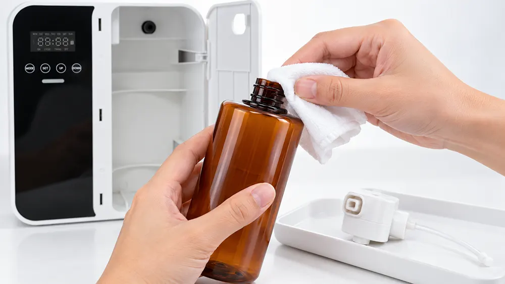 Cách vệ sinh máy xông tinh dầu công nghiệp và đầu phun Làm sạch bình chứa